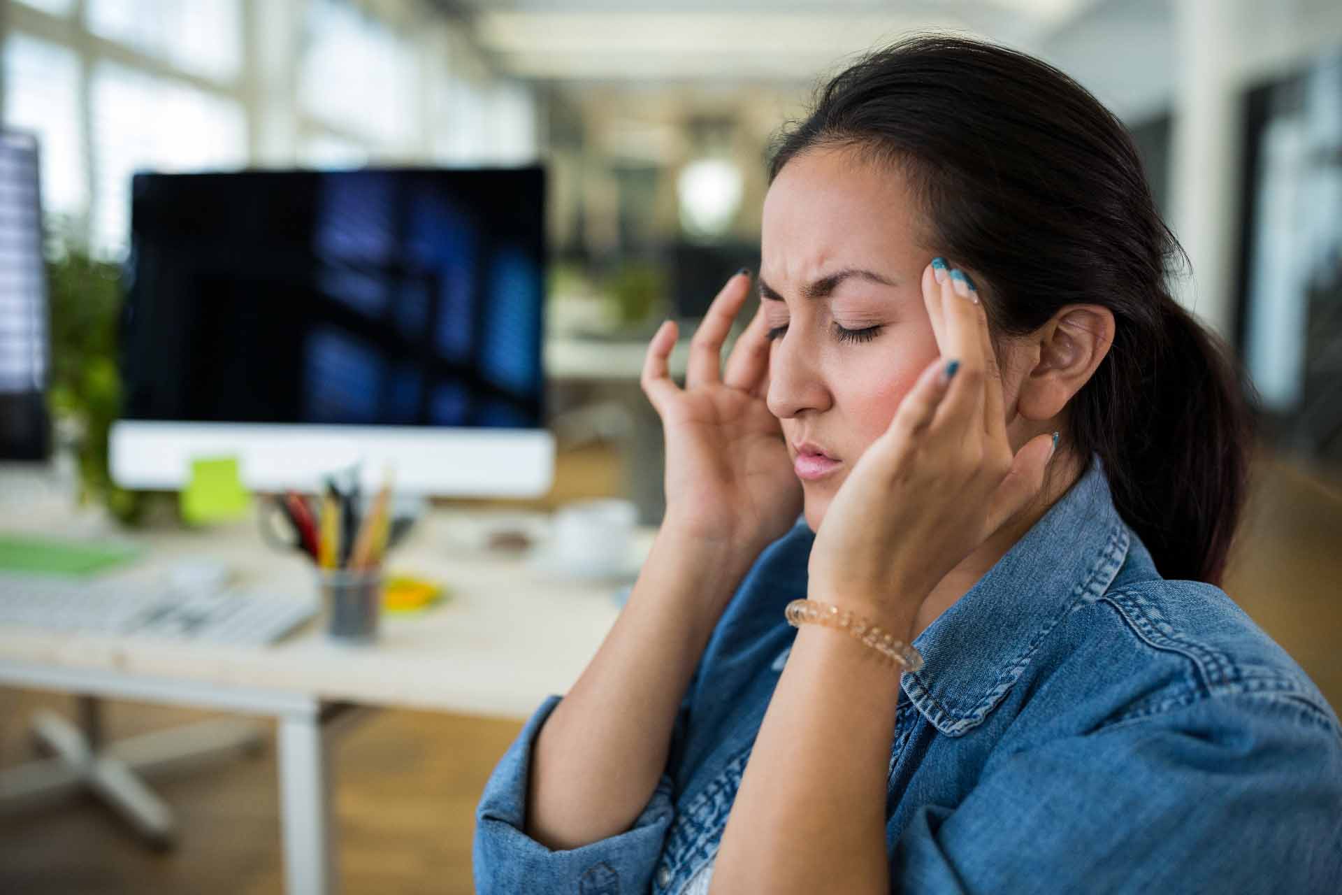How Physicians Treat Chronic Headaches and Migraines