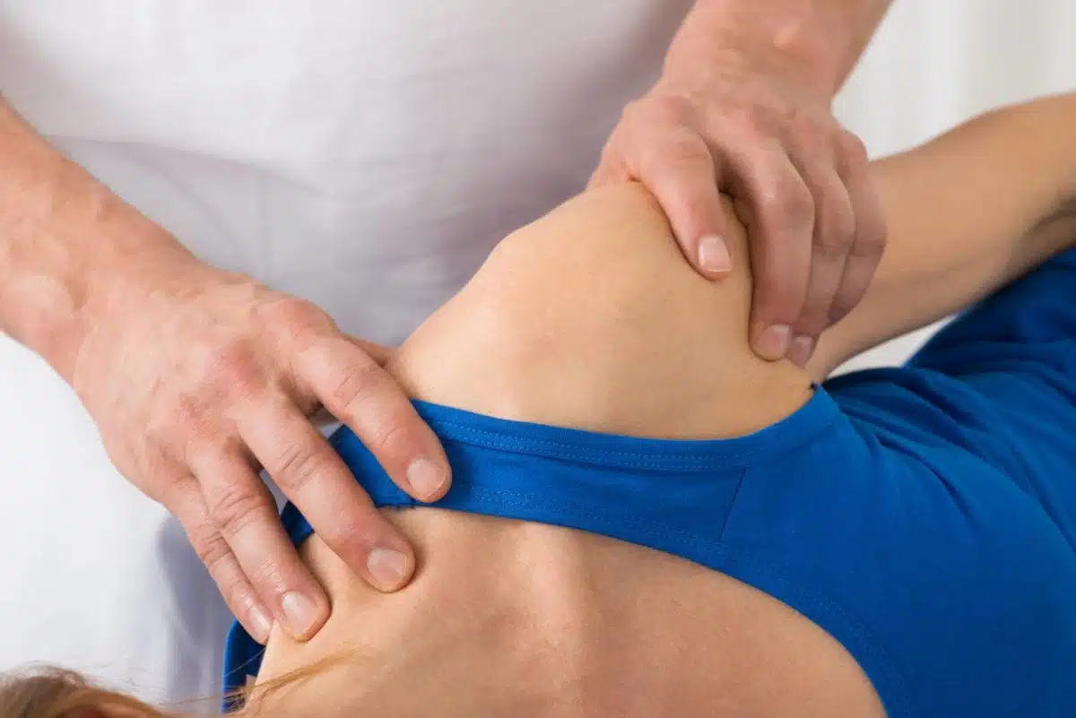 Pain Management: Naturopathic Techniques for Muscle Pain Relief