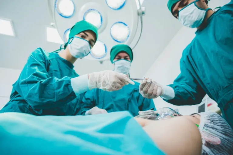 How Does Robotic Surgery Address Gastrointestinal Issues?
