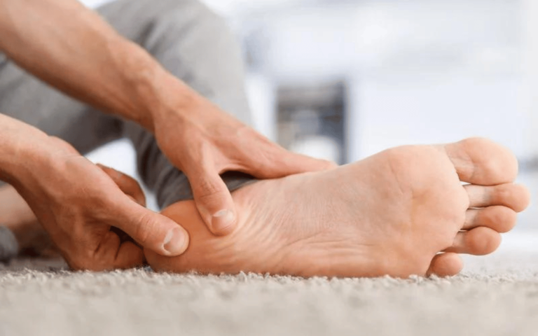 When to See a Foot Doctor for Persistent Pain