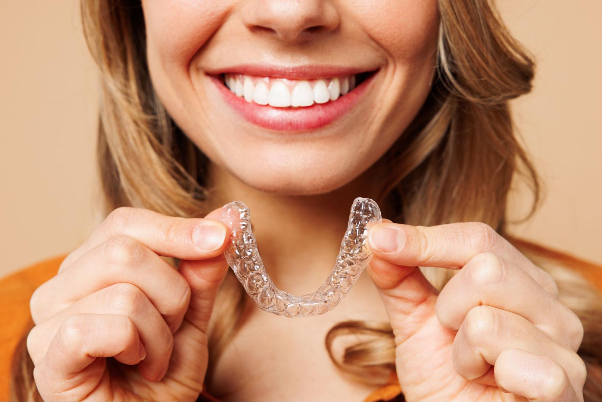 Signs It’s Time to Replace Your Retainer