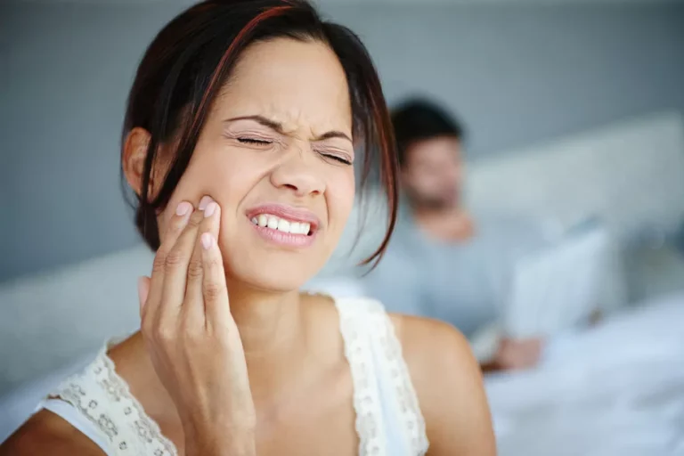 Understanding the Connection Between TMJ and Headaches
